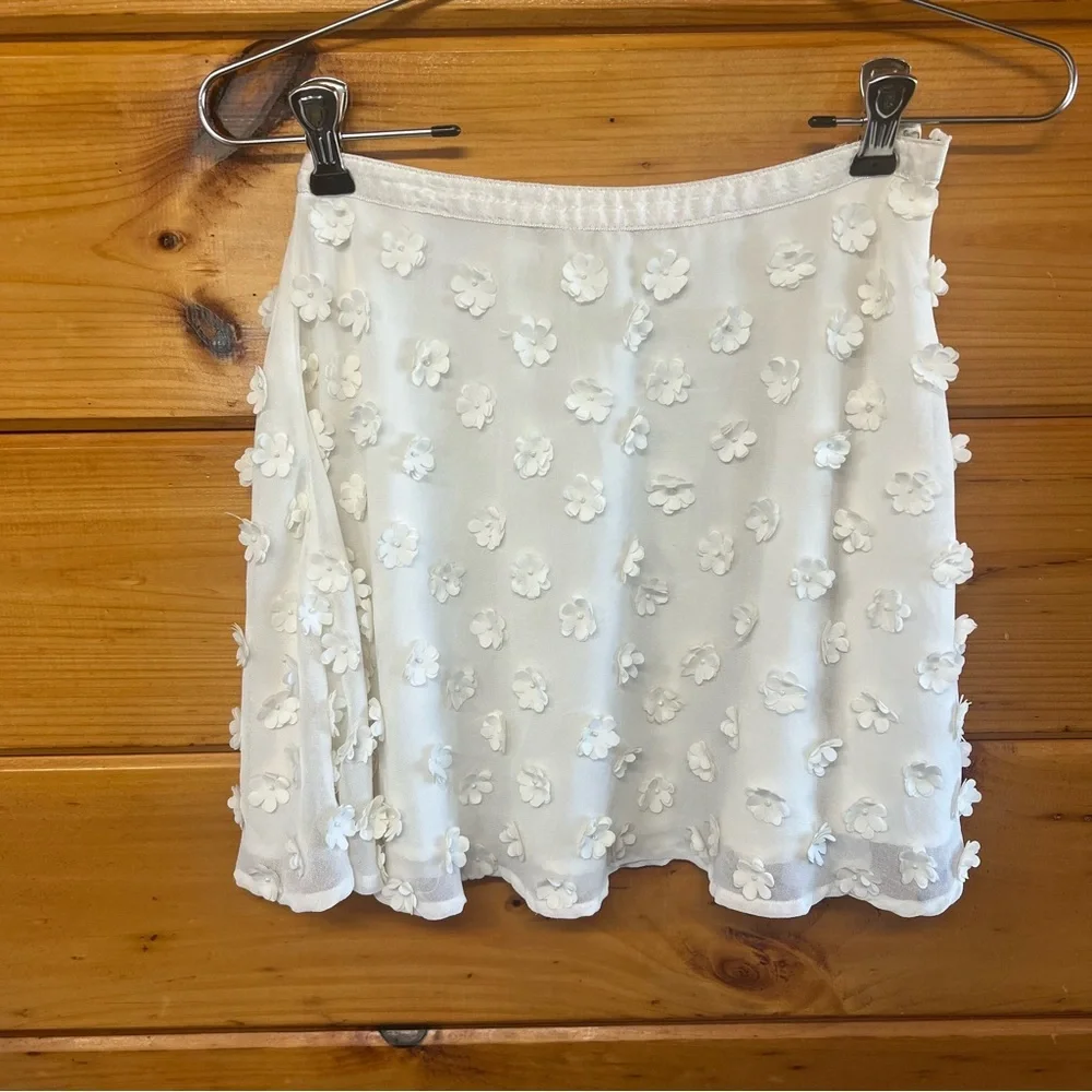 Forever 21 White Floral Embellished Skirt 3D Flowers Beaded Lined  24